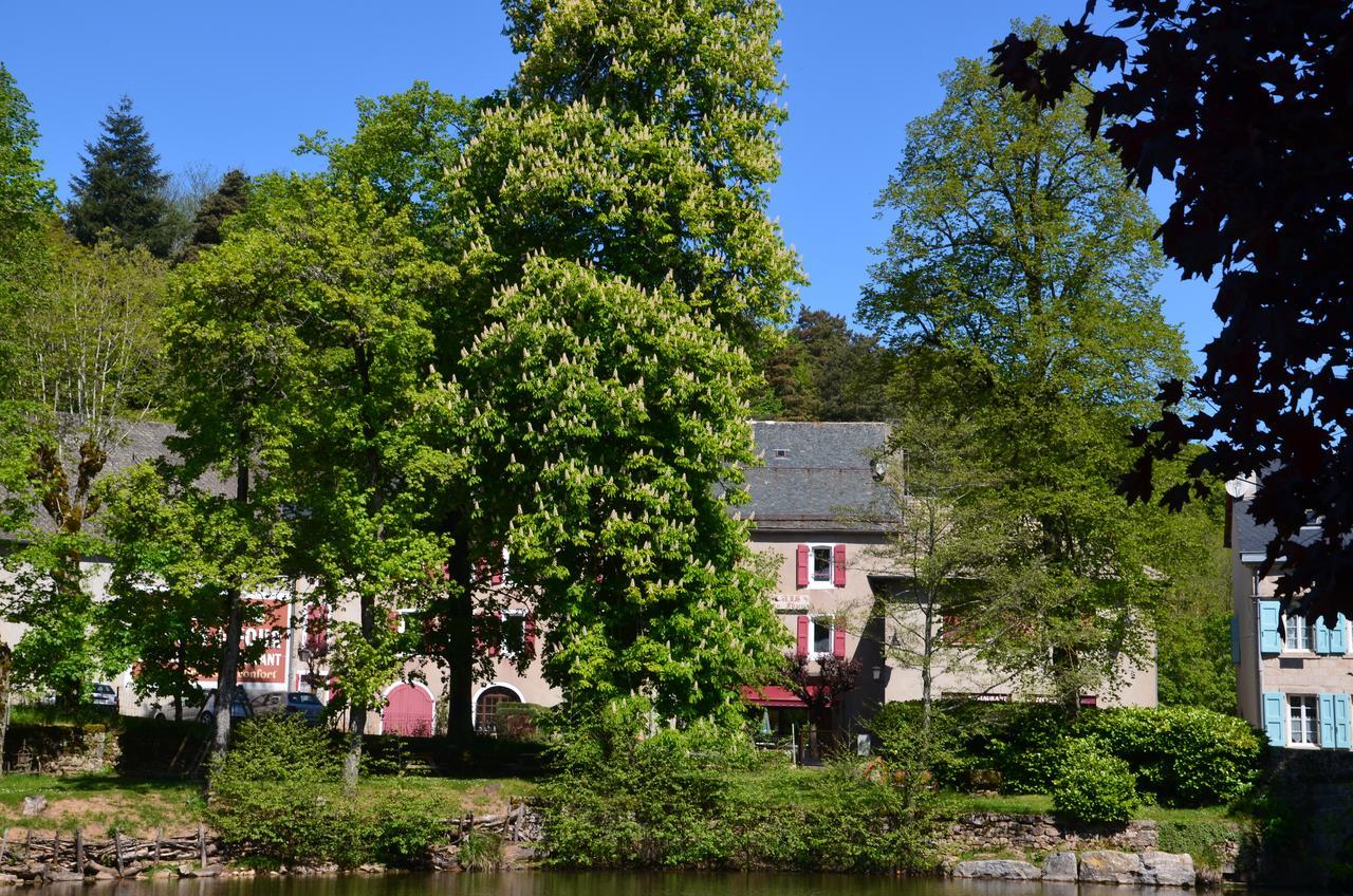 Отель Relais Du Bois Du Four Saint-Leons Экстерьер фото